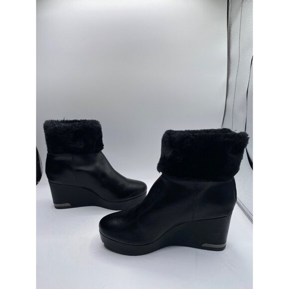 Dkny Women's Black Smooth Nadra Wedge Heel Almond Toe Booties Size 7.5M NWOB - Picture 1 of 4